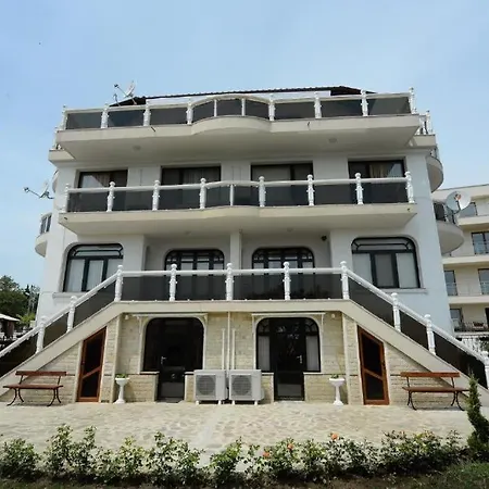 алла Gasthuis Byala (Varna)