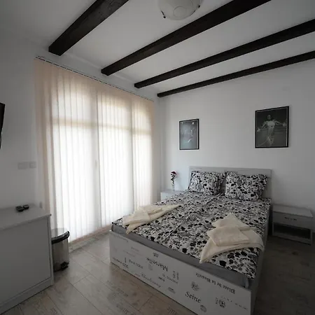 алла * ביאלה